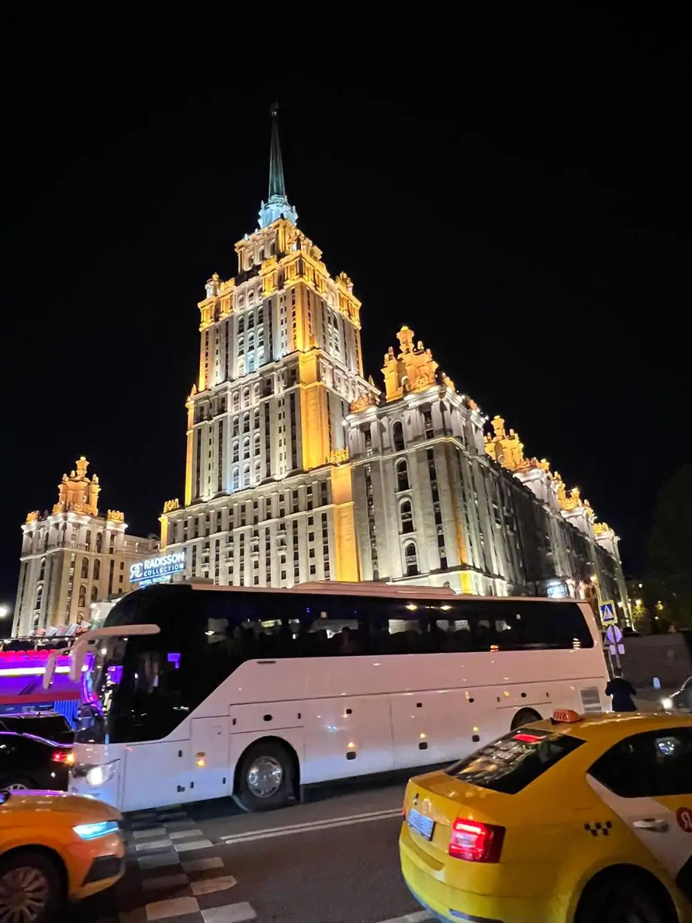 Почему автобусные экскурсии-концерты особенно атмосферны именно летом